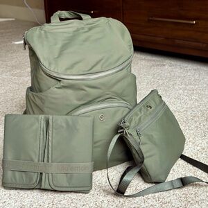 lululemon athletica New Parent Backpack 17L